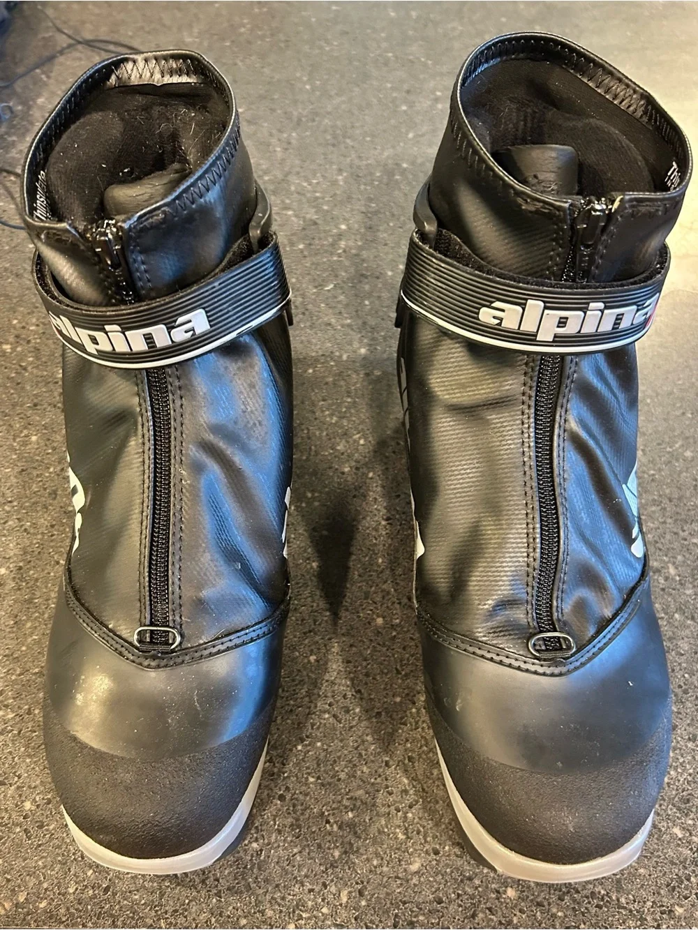 Alpina Boots 41 Black BC 50 Cross Country Nordic Track Ski